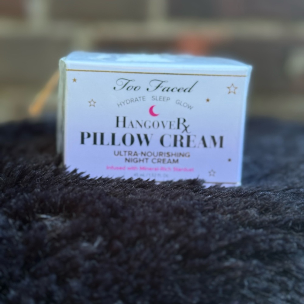Too Faced Hangover Pillow Cream - Soft Lavender